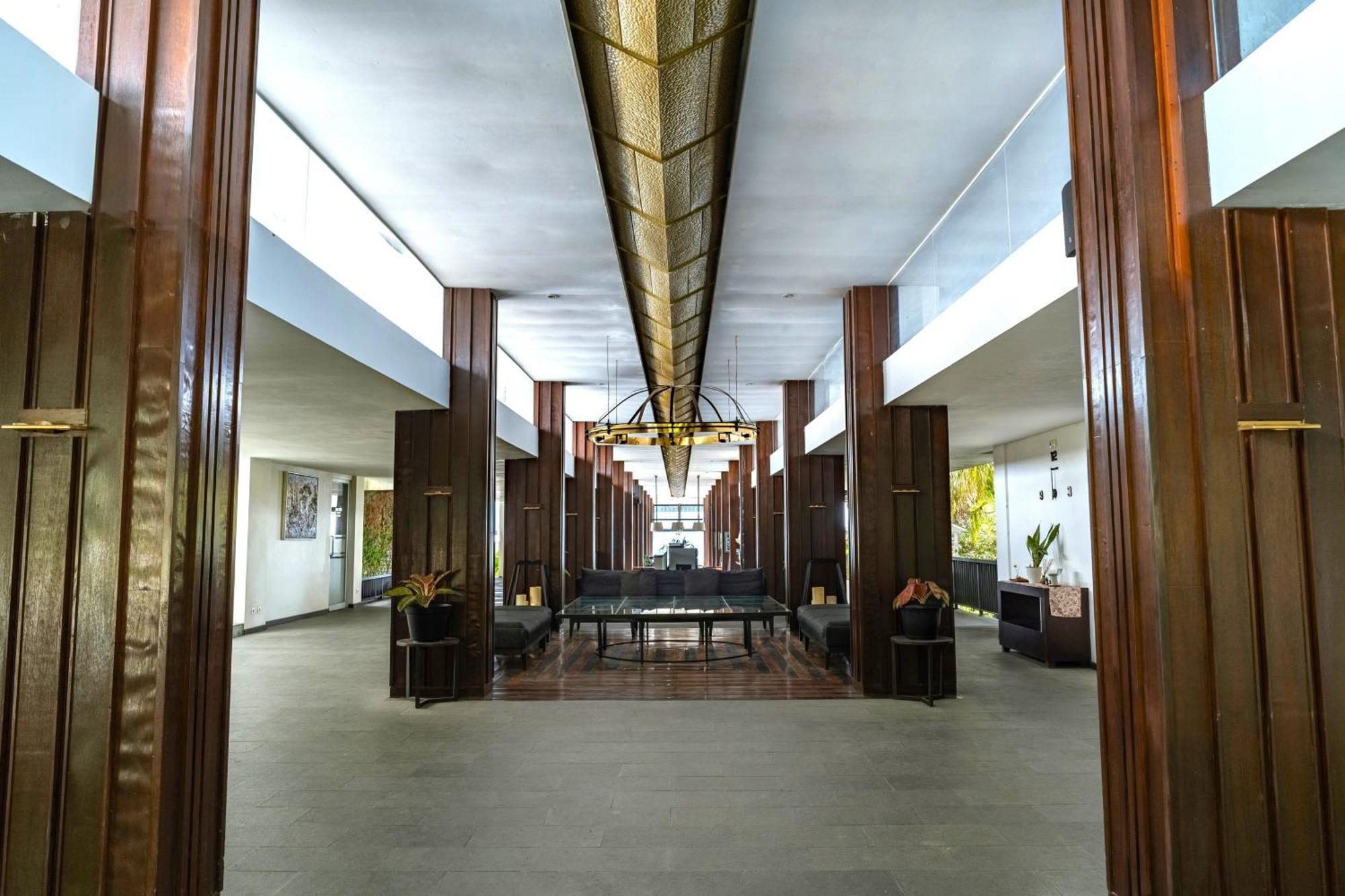 Estrella Hotel & Conference Luwuk Dış mekan fotoğraf