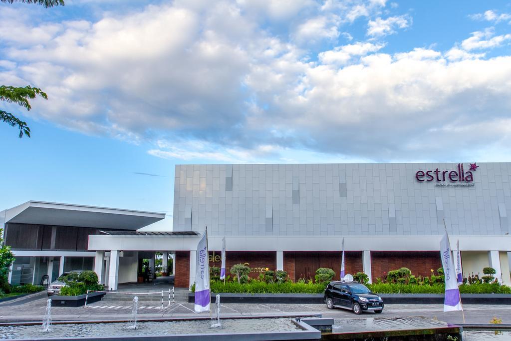 Estrella Hotel & Conference Luwuk Dış mekan fotoğraf